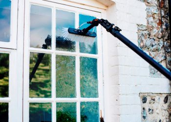 windowcleaning-waterfedpole1
